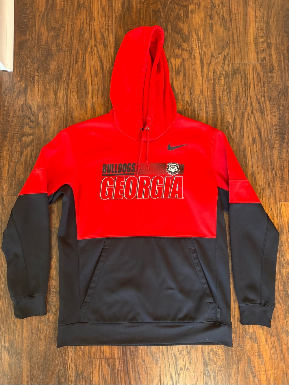 Nike Georgia Bulldogs Red and Black Crewneck Hoodie Dri Fit Large
